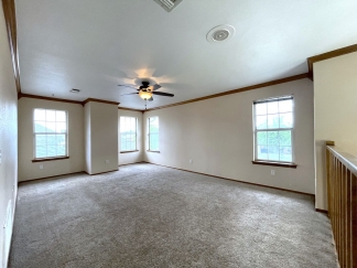 Luxurious Living: Spacious 4 Bed, 3 Bath Two-Story Haven Await!
