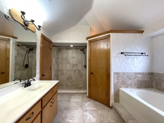 Luxurious Living: Spacious 4 Bed, 3 Bath Two-Story Haven Await!