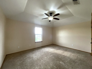 Luxurious Living: Spacious 4 Bed, 3 Bath Two-Story Haven Await!