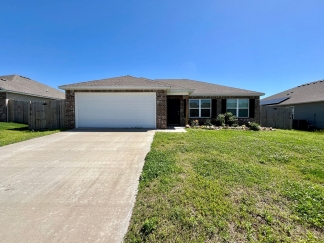 Newer Built 3 Bedroom Centerton Home!