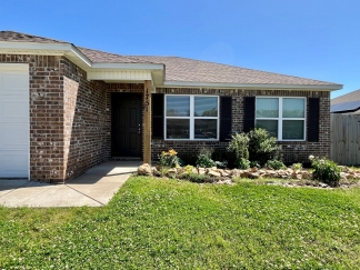 Newer Built 3 Bedroom Centerton Home!