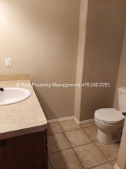 Beautiful 3 bed 2 bath home in Van Buren!!! **Coming Available in September**