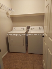 Beautiful 3 bed 2 bath home in Van Buren!!! **Coming Available in September**