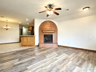 Discover Luxury Living: Upgraded 2 Bed, 2 Bath Apartment Awaits you!