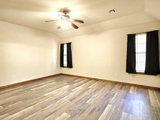 Discover Luxury Living: Upgraded 2 Bed, 2 Bath Apartment Awaits you!