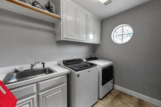 Gorgeous Cul-d-Sac home in Coveted Mansfield Neighborhood