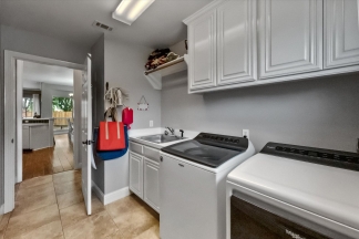 Gorgeous Cul-d-Sac home in Coveted Mansfield Neighborhood
