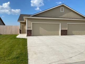 3 Bedroom 2 Bath Duplex  - Maize School Distict