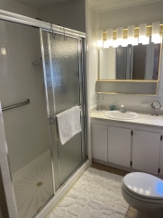 55+ Community, Fully furnished, Spacious, furnished, 3bed/2 bath manufactured home in Bradenton, Florida - For Rent
