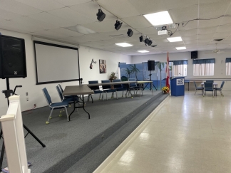55+ Community, Fully furnished, Spacious, furnished, 3bed/2 bath manufactured home in Bradenton, Florida - For Rent