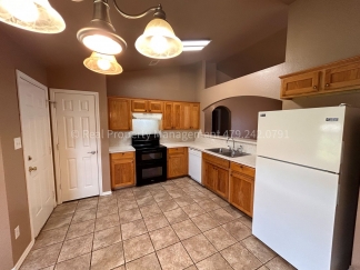 3 Bedroom 2 Bathroom Home Available for Rent in October!