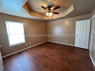 3 Bedroom 2 Bathroom Home Available for Rent in October!