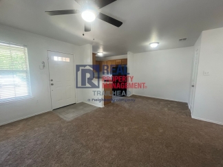 Great Location - 3 Bed/2 Bath - $500 Rent Credit Move In Special