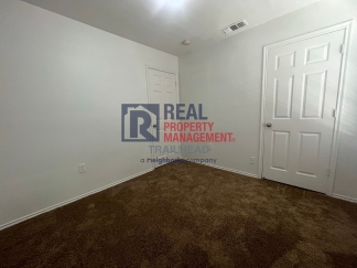 Great Location - 3 Bed/2 Bath - $500 Rent Credit Move In Special