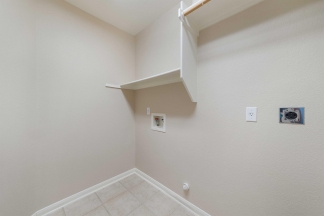 5601 Lomita Verde Circle - Red Team