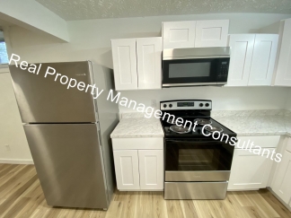 Renovated 1 Bedroom Utilities Included
