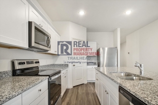 Attractive 4/2 Open Concept Home
