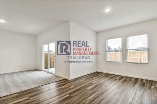 Attractive 4/2 Open Concept Home