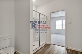Attractive 4/2 Open Concept Home