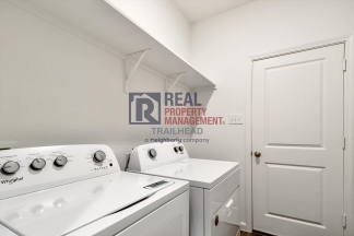 Attractive 4/2 Open Concept Home