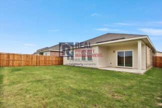 Attractive 4/2 Open Concept Home