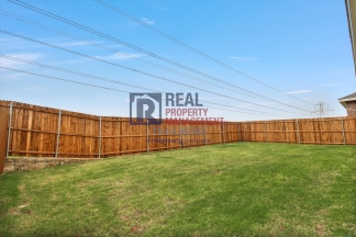 Attractive 4/2 Open Concept Home
