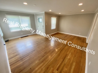 Charming 3-Bedroom Ranch Home in Roeland Park