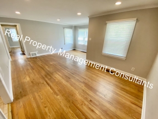 Charming 3-Bedroom Ranch Home in Roeland Park