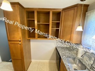 Charming 3-Bedroom Ranch Home in Roeland Park