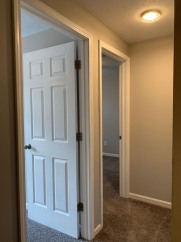 Trendy Renovated Raleigh Townhome In Raleigh, Lawn Care & Crown Oaks Amenities Too!