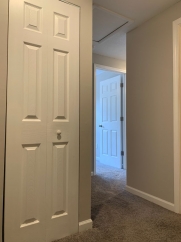 Trendy Renovated Raleigh Townhome In Raleigh, Lawn Care & Crown Oaks Amenities Too!