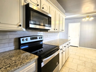 Beautiful 2 Bed 2 Bath Moments Away From Lake Hefner!!!-COMING SOON!