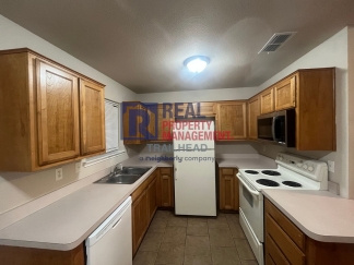 Welcoming - 3 Bed/2 Bath - Move In Ready!