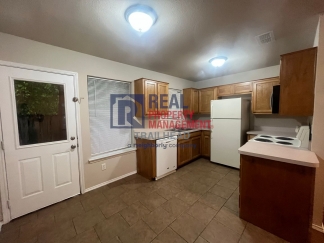 Welcoming - 3 Bed/2 Bath - Move In Ready!