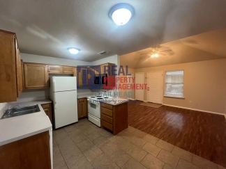 Welcoming - 3 Bed/2 Bath - Move In Ready!