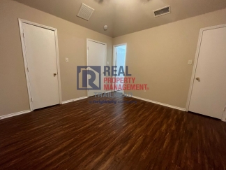Welcoming - 3 Bed/2 Bath - Move In Ready!