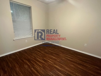 Welcoming - 3 Bed/2 Bath - Move In Ready!