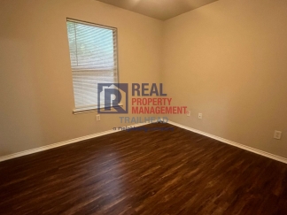 Welcoming - 3 Bed/2 Bath - Move In Ready!