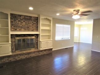 Beautiful home in Mustang! - Must see!