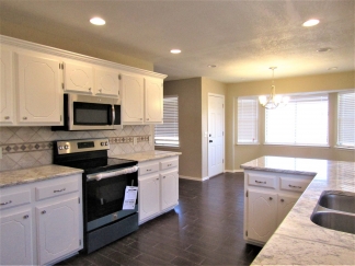 Beautiful home in Mustang! - Must see!