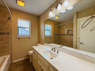 Beautiful home in Mustang! - Must see!- AVAILABLE NOW!