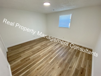 Updated 1 Bedroom Apartment - Live Security Deposit Free with Obligo