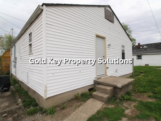 Cozy 2 BR 1 BA House with Washer/Dryer Hookups (SECTION 8 APPROVED)
