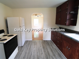 Cozy 2 BR 1 BA House with Washer/Dryer Hookups (SECTION 8 APPROVED)