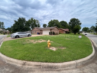 Coming in September - 3 Bed 2 Bath house is desirable neighborhood!