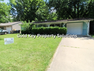 3 BR 1 BA House with Garage and All New Carpet and Paint (SECTION 8 APPROVED)