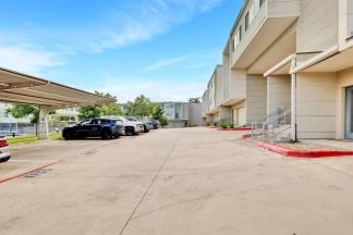 604 N Bluff Dr #133 - HW+ - NO CATS - Green Team