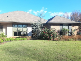 Spectacular 4 bedroom in Pleasant Oaks Communits in highly desired Edmond Okc!