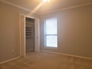 Spectacular 4 bedroom in Pleasant Oaks Communits in highly desired Edmond Okc!