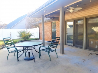 Spectacular 4 bedroom in Pleasant Oaks Communits in highly desired Edmond Okc!